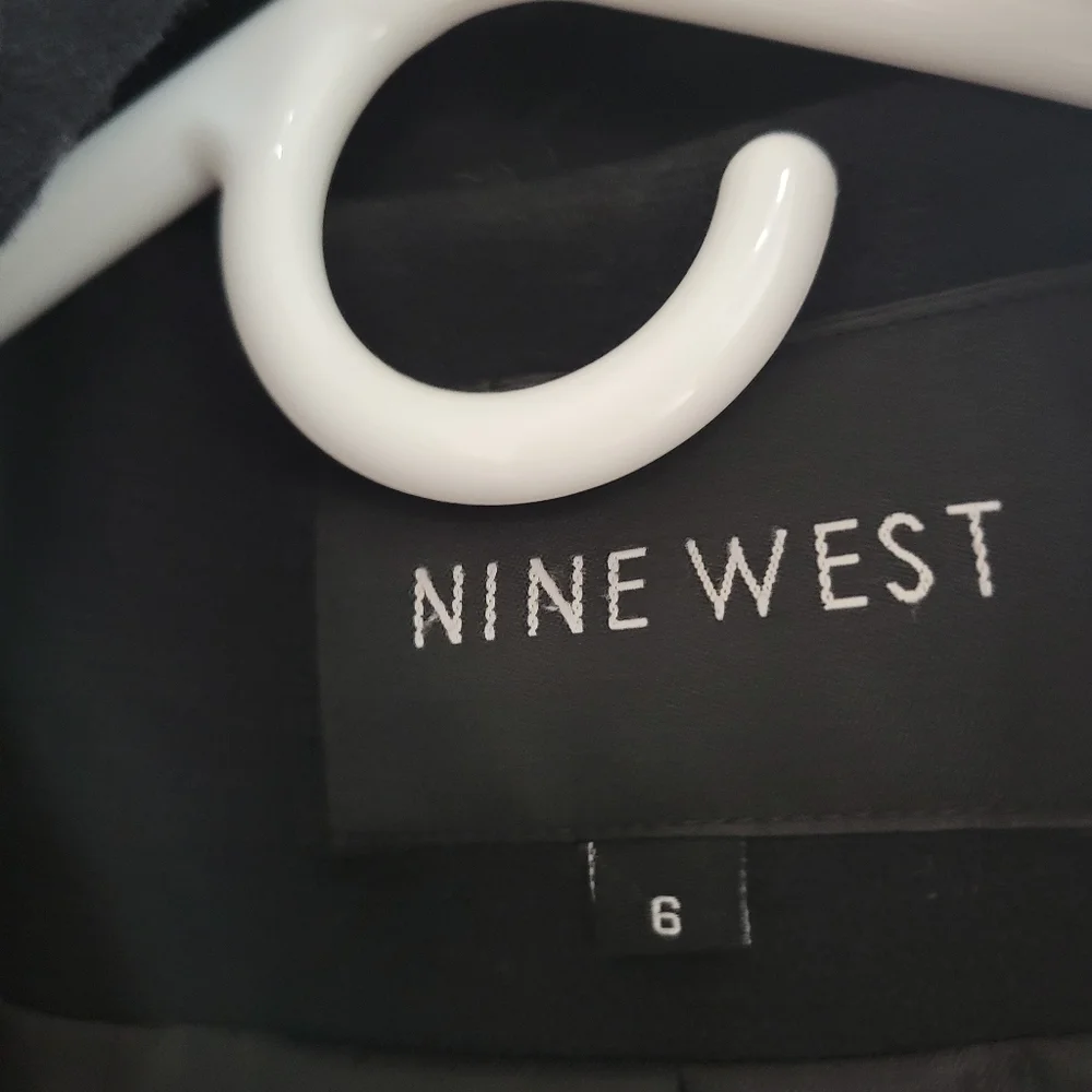 Coat - Picture 10 of 16